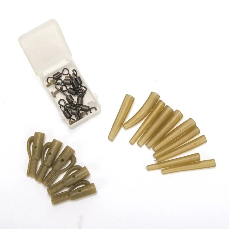 A 30-piece European carp fishing accessory kit containing anti-winding pipes, threaded hose, rotation components, and screws.