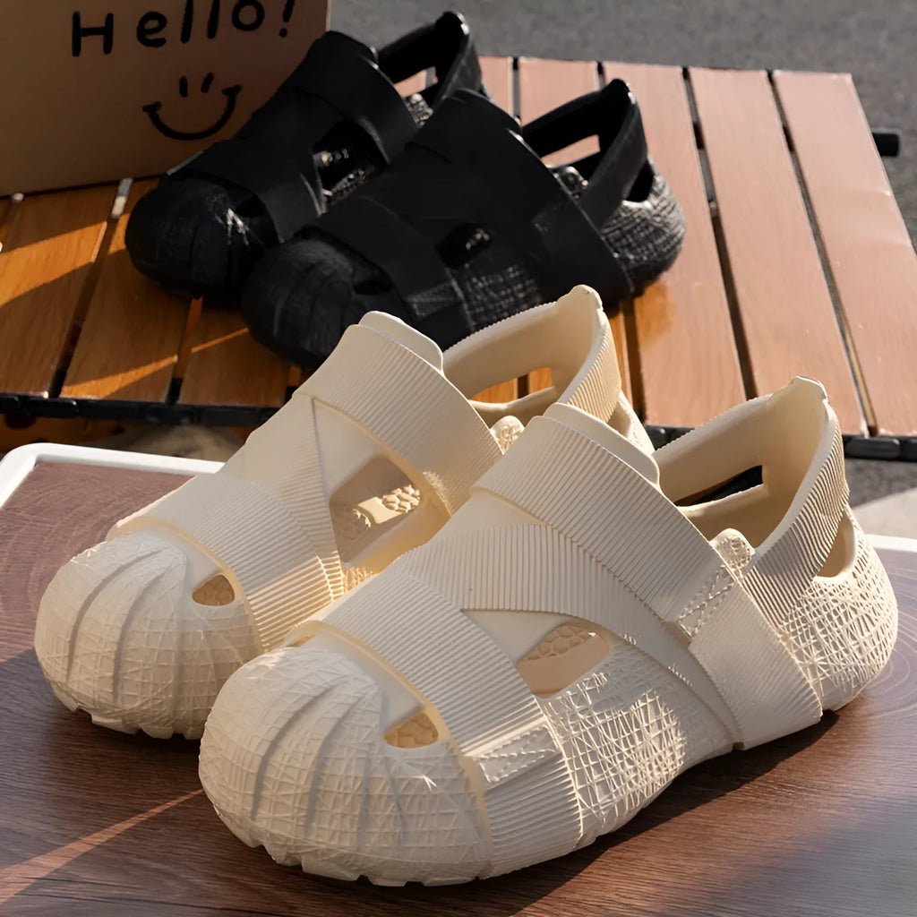 Men's non-slip deodorant EVA sandals in khaki with PU upper on a wooden floor
