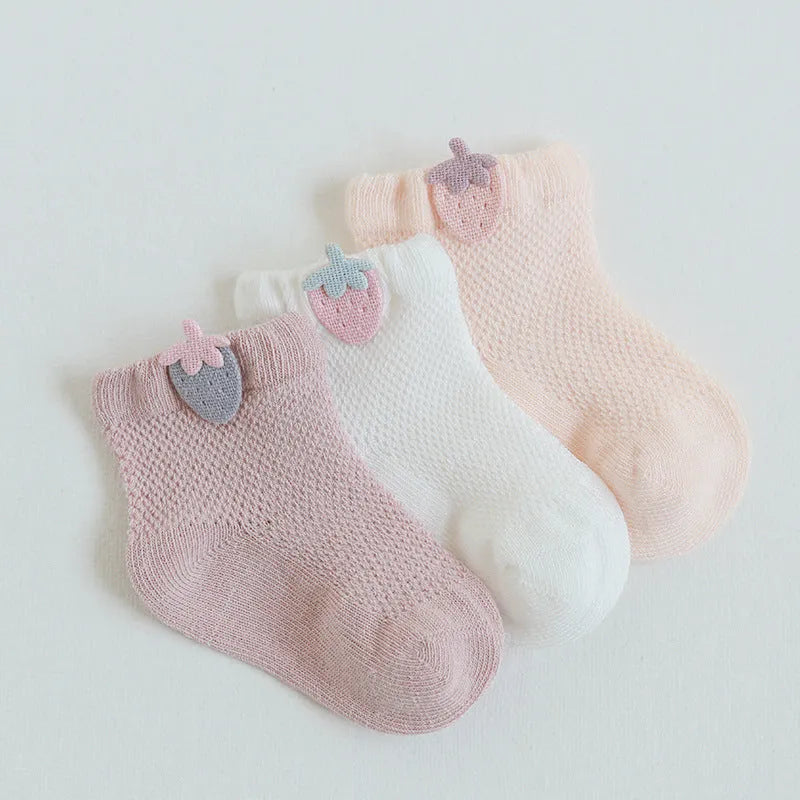Baby mesh socks in pastel colours, cotton blend, XS to L sizes for 0-5 years, on a white background