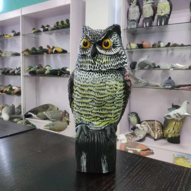 Decorative electric owl with rotating head in pastoral style, 16x15x38.5cm, for outdoor hunting animal model display