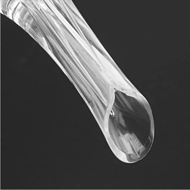 16cm long acrylic wine aerator with a stainless steel filter for instant pouring.