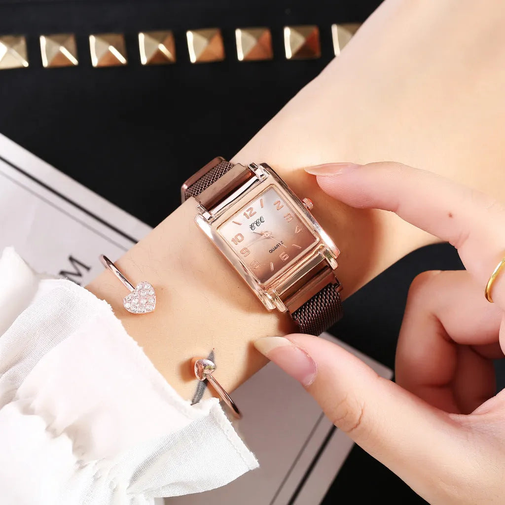 Magnetic buckle casual quartz female watch in rose gold with rectangular alloy dial
