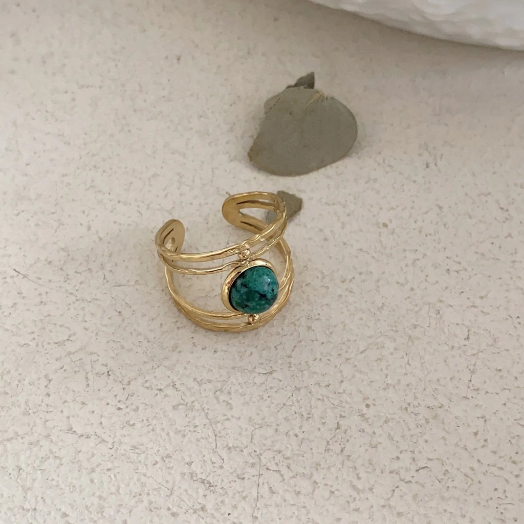 JZ0379 green geometric open ring with natural stone element on alloy band