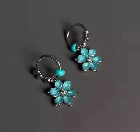 Galvanised geometric Chinese-style earrings with petal elements in zinc alloy
