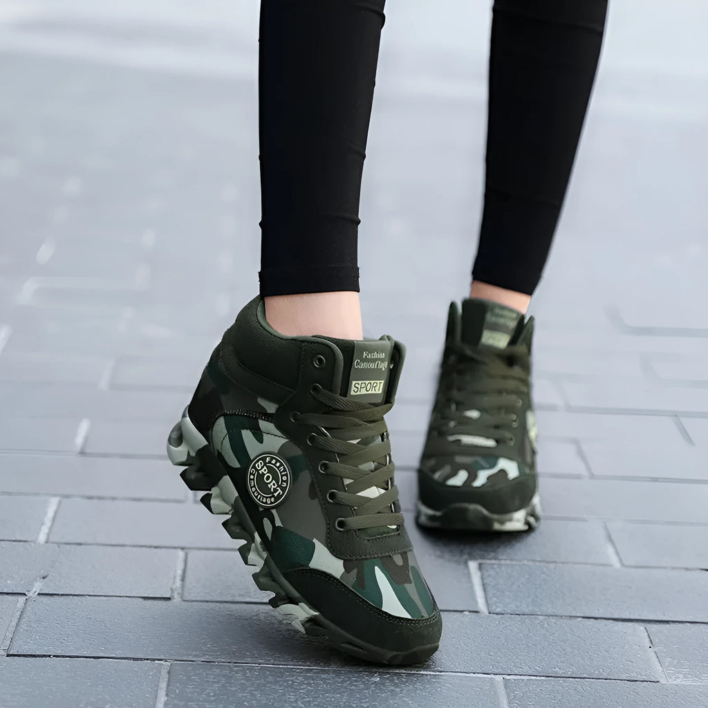Women's green camouflage canvas increased sneakers with rubber sole