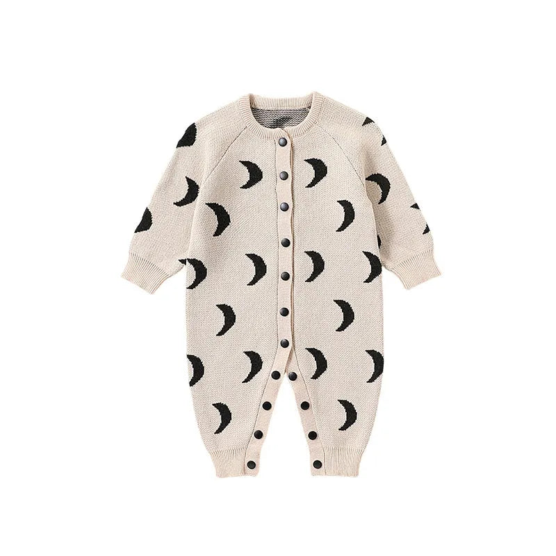 Baby jumpsuit in oatmeal colour made from cotton with long sleeves, neutral European style for 66cm to 110cm height