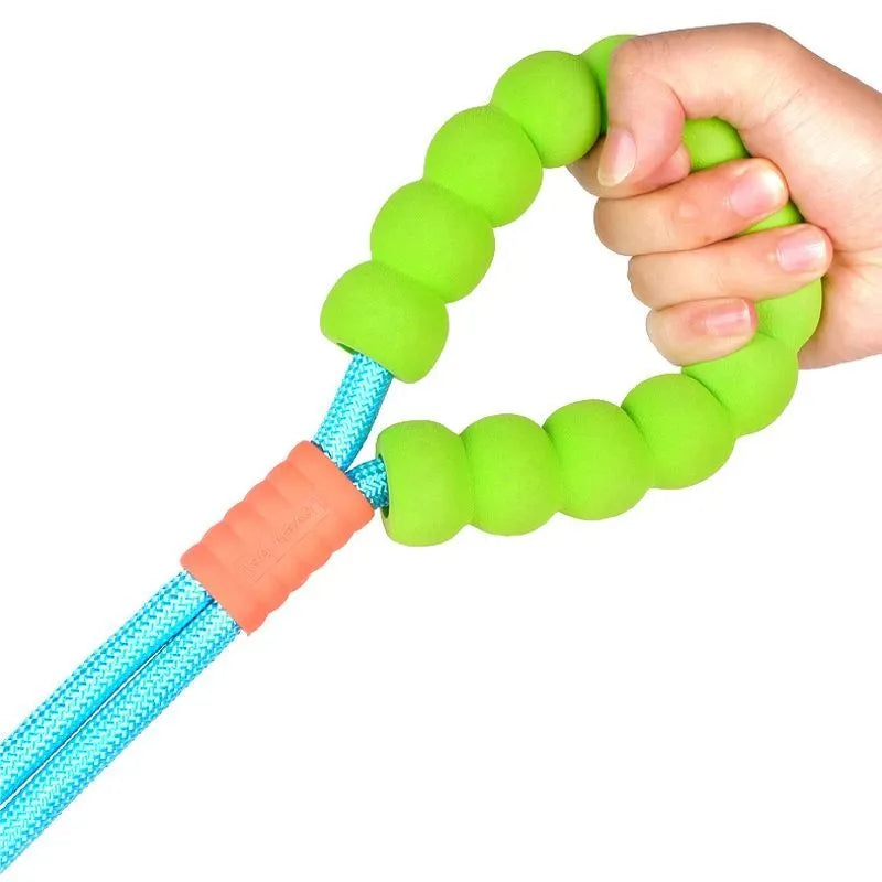 Dog traction leash with foam handle showing 140cm nylon rope in available colours