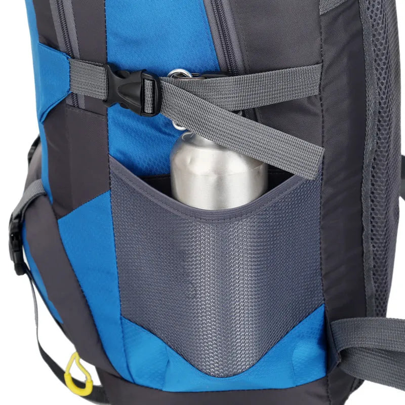 Waterproof outdoor backpack sports bag 34x55x20cm with ergonomic breathable back panel, available in five colours.