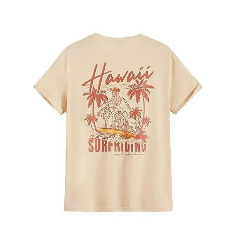 Men's short-sleeved casual T-shirt with a digital printed pattern, made from polyester fabric.