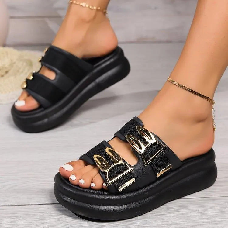 Women's thick-bottom slippers in apricot, black and off-white with suede uppers and rubber soles