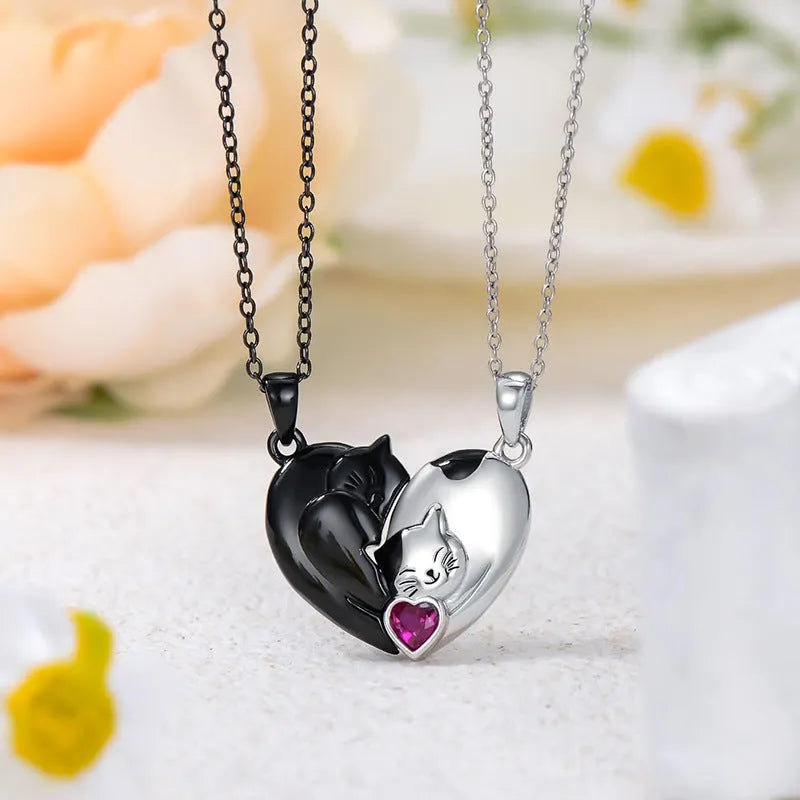 Black and white cat pendant necklace set for couples, alloy with diamond treatment, zinc alloy chain 41-50cm