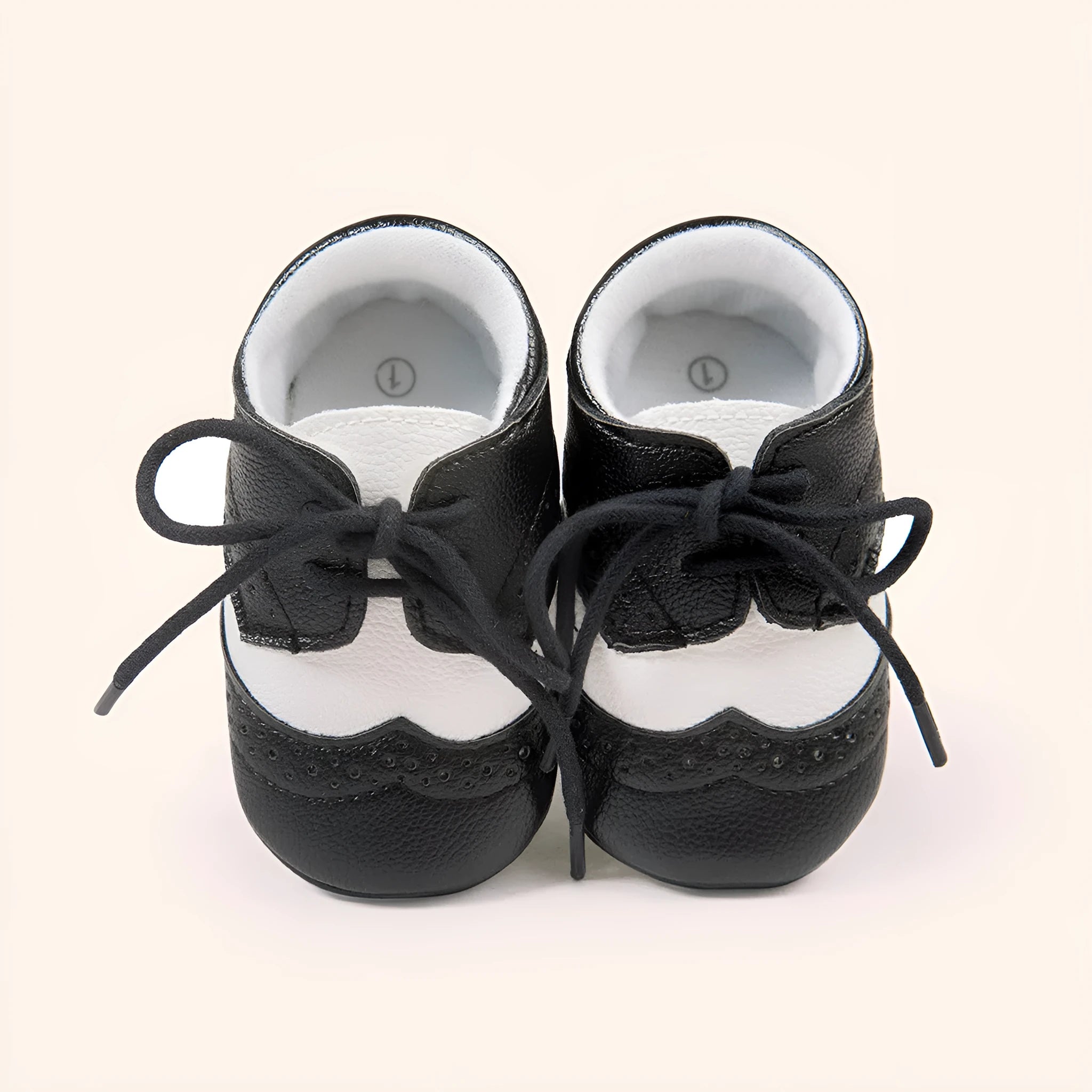 Vintage style soft-soled baby walking shoes in black, grey, light brown and white for infants 0-12 months