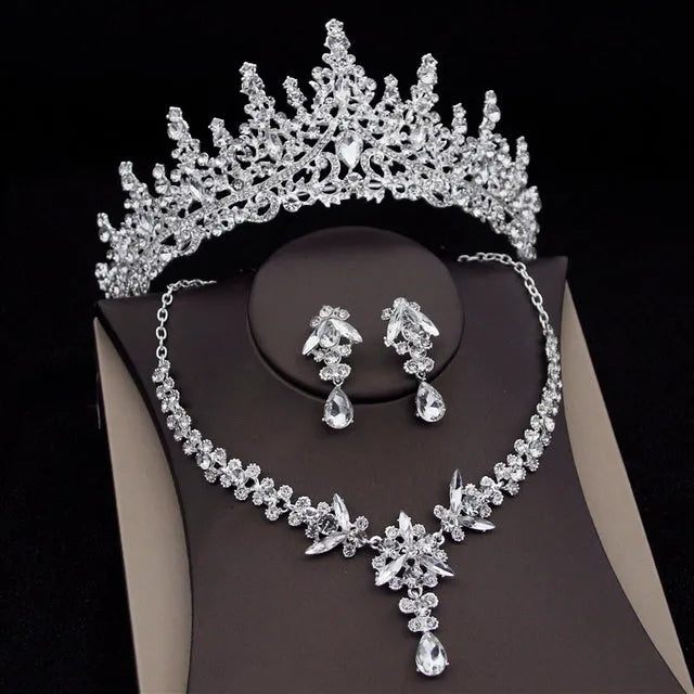 Royal Queen bridal crown necklace earring set made from zinc alloy and rhinestones in pink colour with green sandalwood