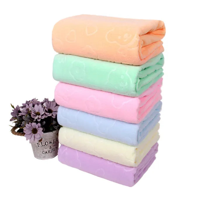 Microfiber bath and face towel with bear embossed design, 80% polyester 20% polyamide, 70x140cm and 35x75cm