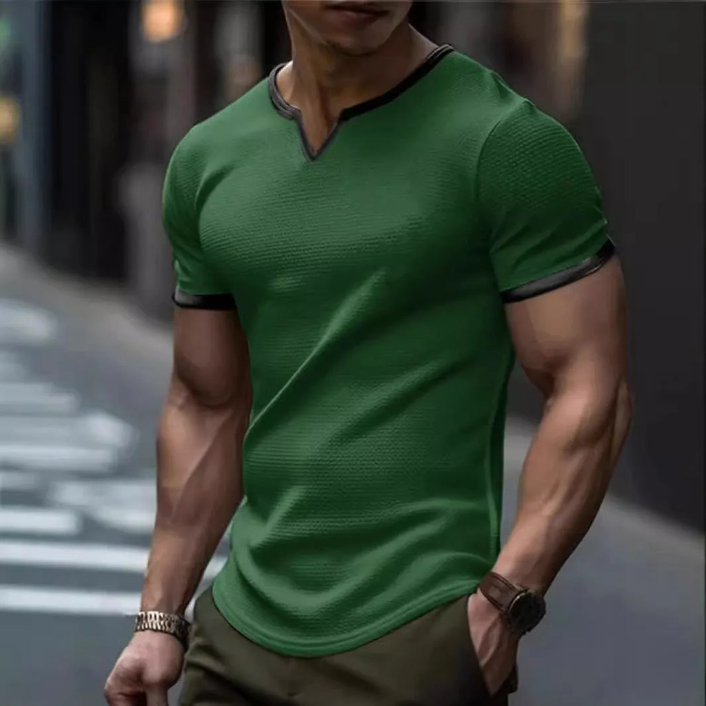 Men's colour-block V-neck sports t-shirt in waffle-textured polyester fabric