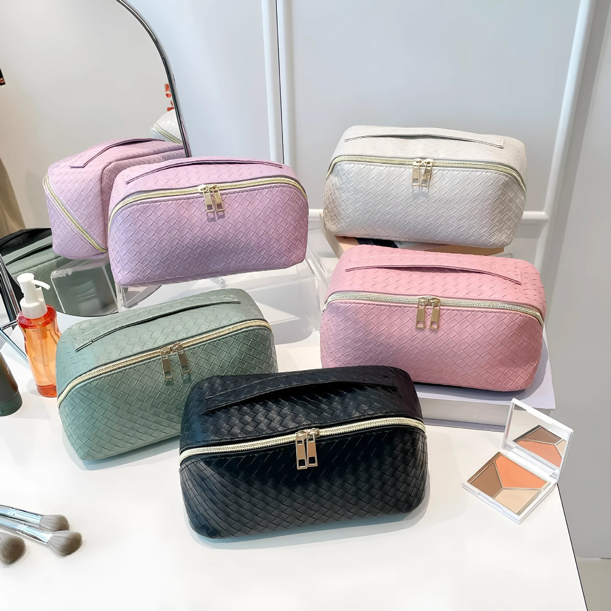 Waterproof PU storage bag in white, large capacity multifunctional washing bag for cosmetics, breathable design