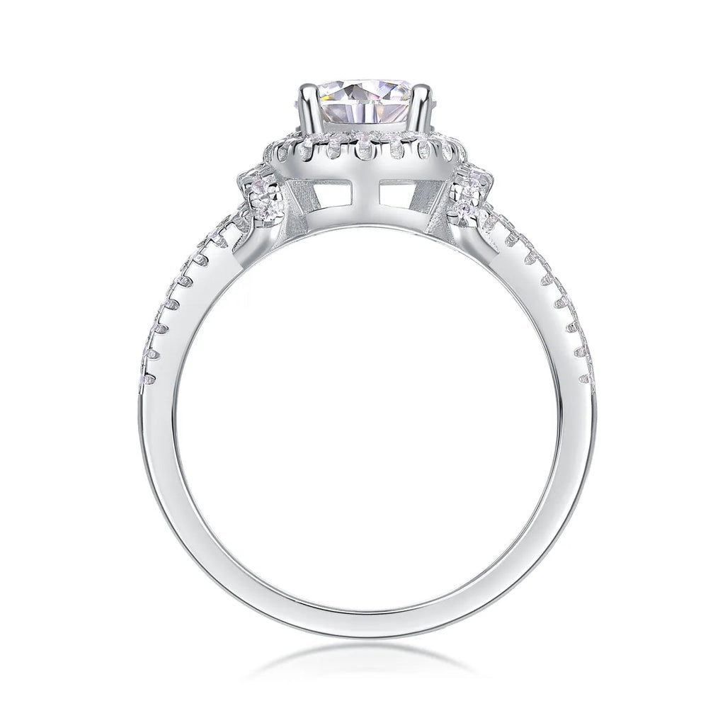 1 carat moissanite ring set in S925 silver with platinum plating, sizes 5-9, GRA certified with gift box