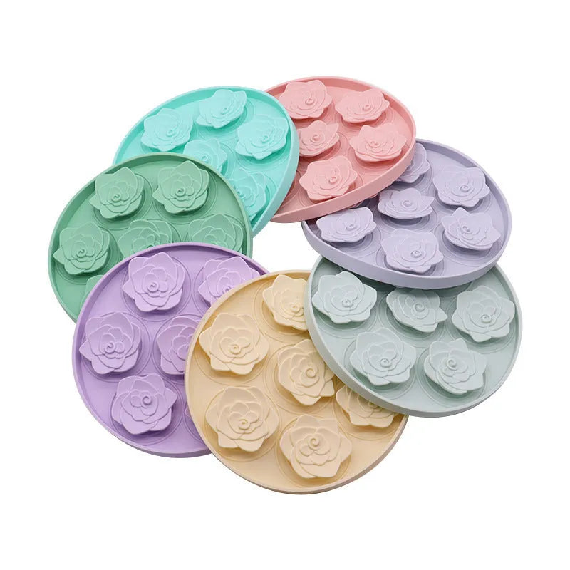 Silicone pet licking pad suction cup food bowl in rose style round purple colour