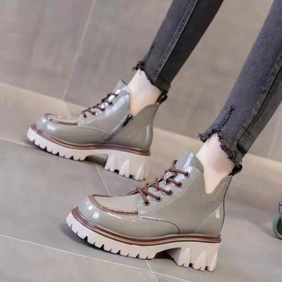 Women's retro ankle boots in grey or black artificial PU with punk style and low tube cut, sizes 35-40
