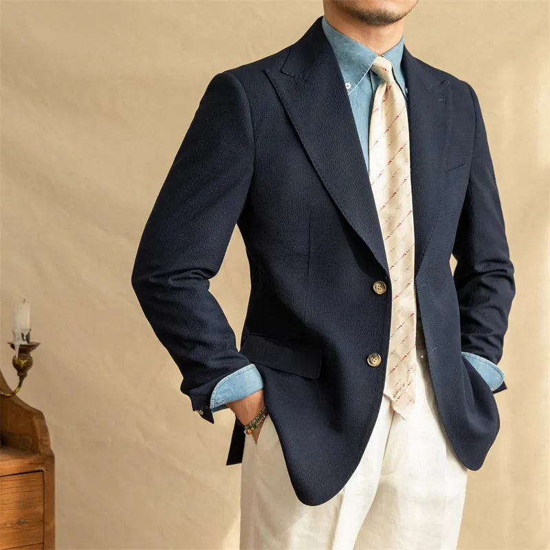 Half-lined seersucker gun lapel jacket in white cyan with double-breasted front