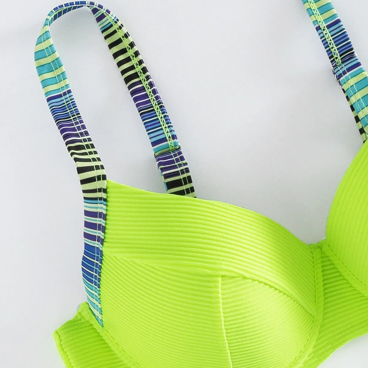 Green printed women's halter bikini set with briefs bottom