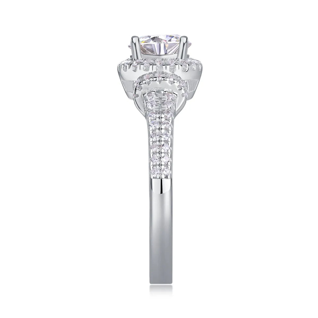 1 carat moissanite ring set in S925 silver with platinum plating, sizes 5-9, GRA certified with gift box