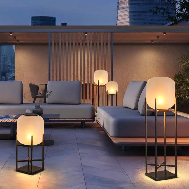 Simple solar outdoor courtyard landscape lamp in stainless steel, 48cm height, IP55 rated, with solar panel on top