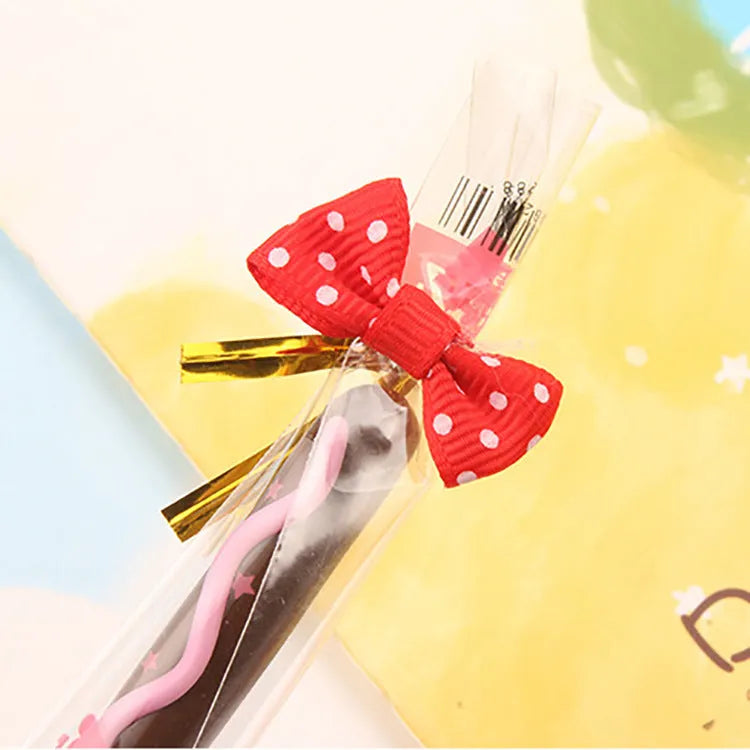 Realistic chocolate bar biscuit design plastic gel pen with 0.38mm tip and black erasable ink.