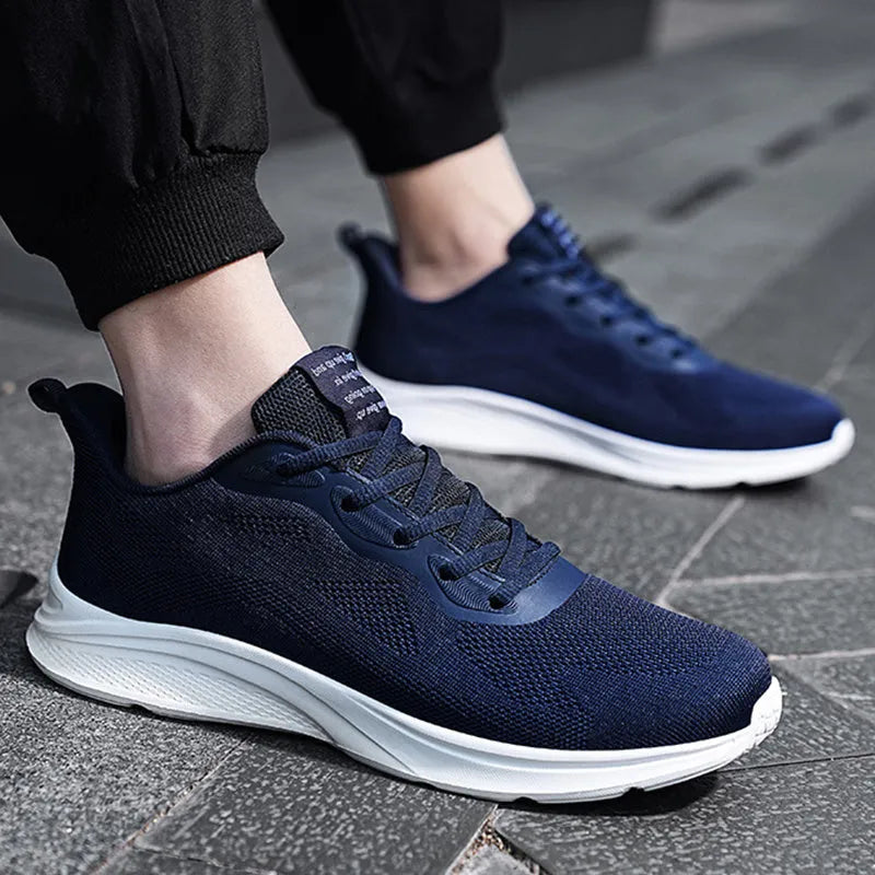 Men's lace-up running shoes with mesh upper, low-top platform sole, solid colour design, spring casual wear