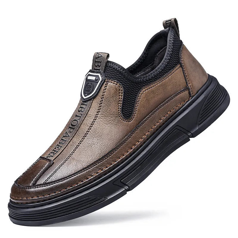 Men's leather casual shoes with round toe in black and brown colour options