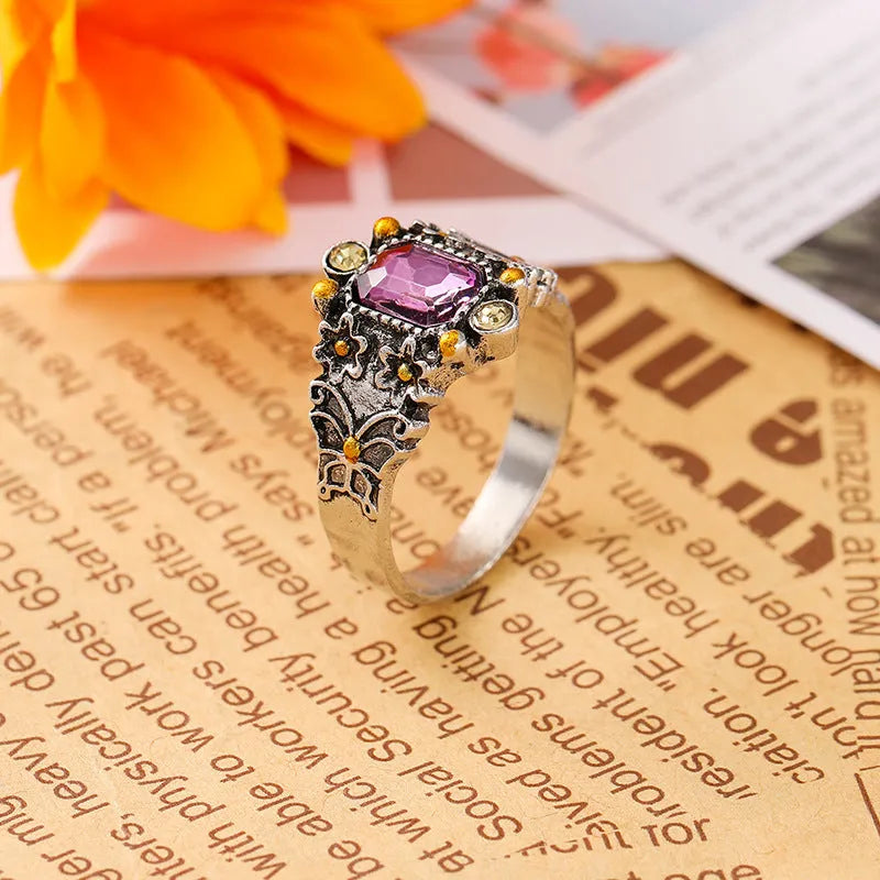 Retro electroplated zinc alloy ring for women ancient white K colour size No 7