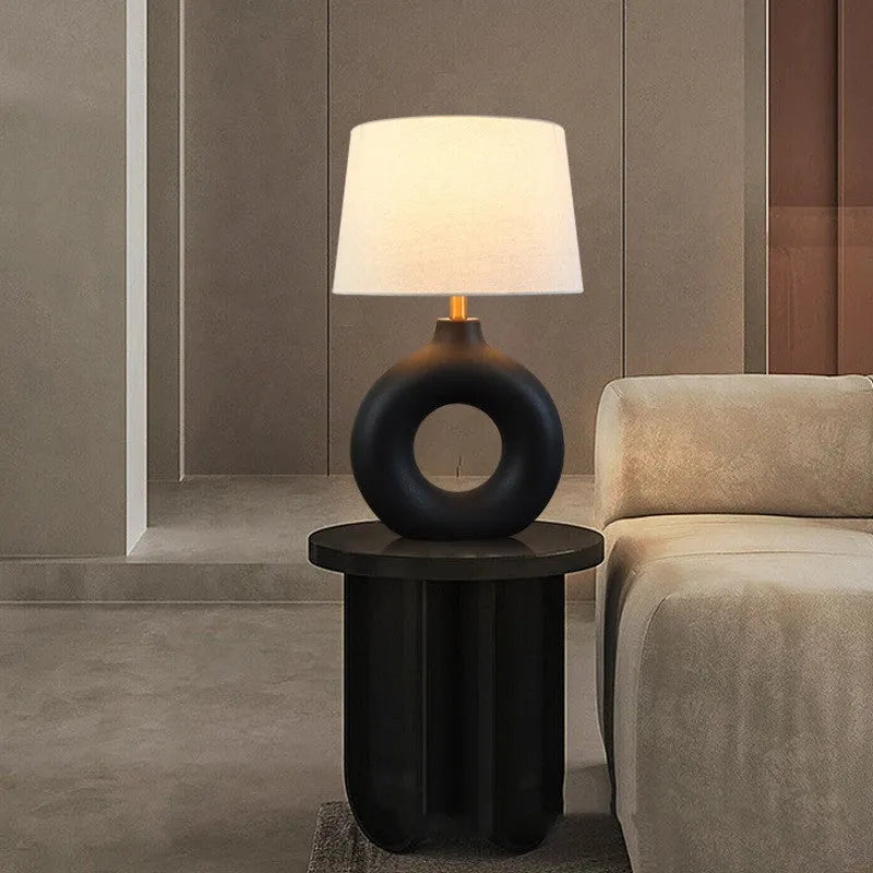 Japanese style ceramic pottery pot table lamp with button switch in white or black
