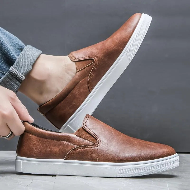 Slide bushing sneakers with high mouth above 11cm and plastic sole in light brown