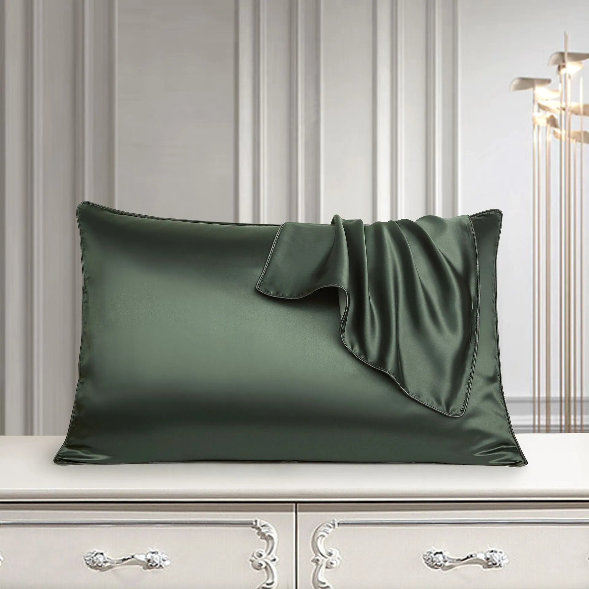 100% mulberry silk pillowcase in palace luxury style, size 48cm by 74cm.