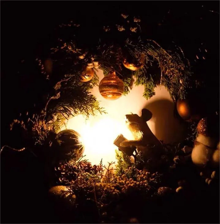 Nordic resin mouse table lamp in white or gold with 4W bulb, US 110V electric night light for home or garden