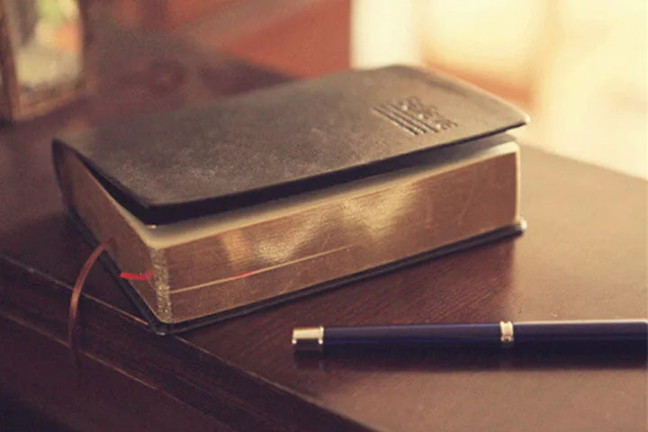 Large thick leather Phnom Penh notebook, 17 x 12 cm, 480 pages, Gold or White cover