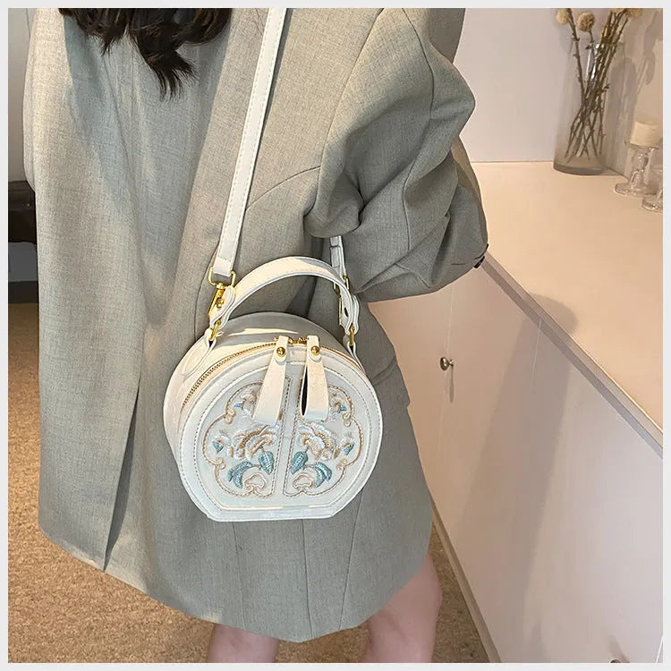 Chinese embroidery soft PU leather messenger bag with adjustable strap in horizontal square shape