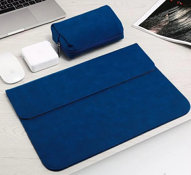 Frosted laptop sleeve for MacBook Pro, abrasive finish, 13 inch size, blue colour
