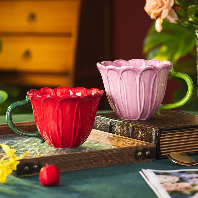 Ceramic breakfast cup with floral pattern, 500ml capacity, in red and purple colours.