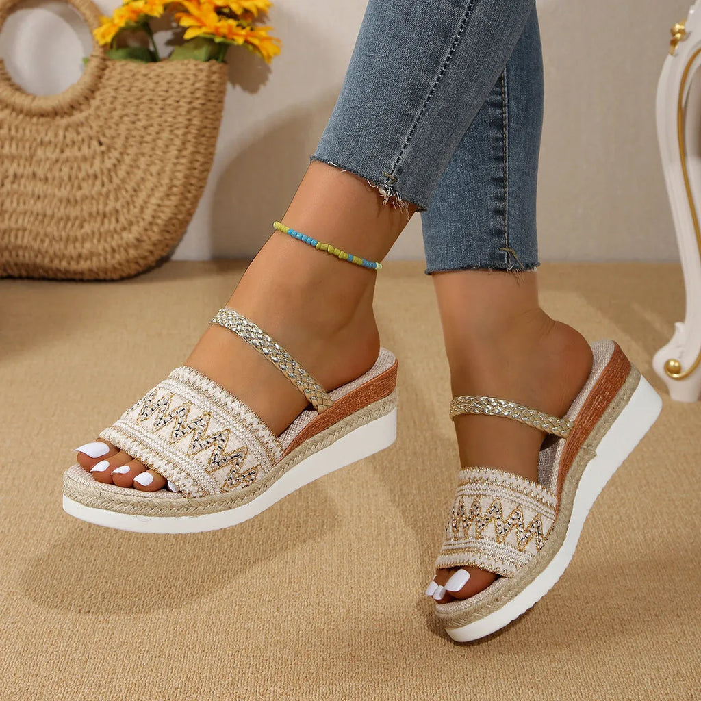 Women's colour-blocked wave-patterned sandals with thick rubber sole in beige