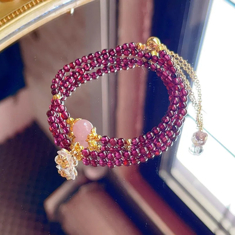 Natural garnet bracelet with double ring clasp in H311 garnet colour