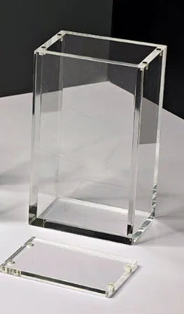 Transparent acrylic magnetic dustproof storage box with clear view, available in two sizes for display or storage