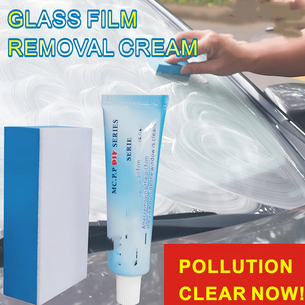 White 15ml glass rainproof agent in a 33g English version bag for car windows.