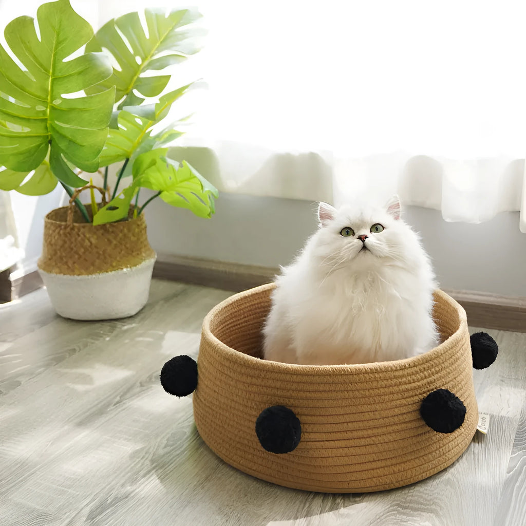 Four seasons universal cat bed in blue made from eco-friendly cotton thread with 40 cm diameter