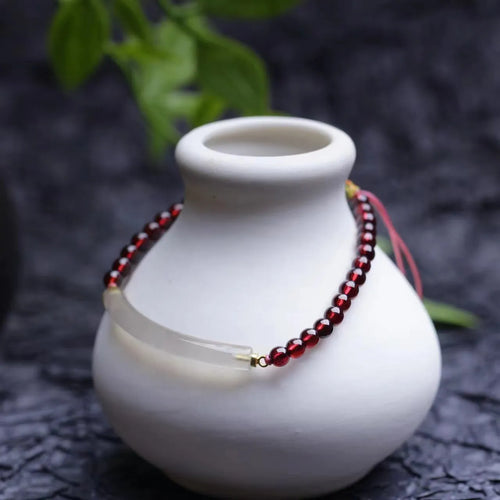 Red garnet and natural agate beaded bracelet with adjustable pull closure