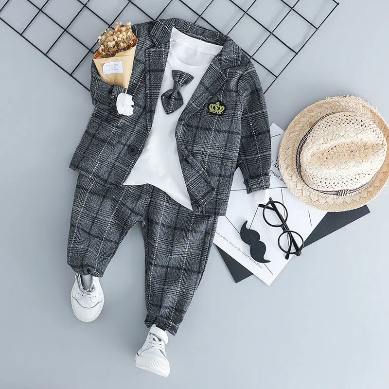 Cotton knit three-piece suit for infant boys in coffee or grey colour options