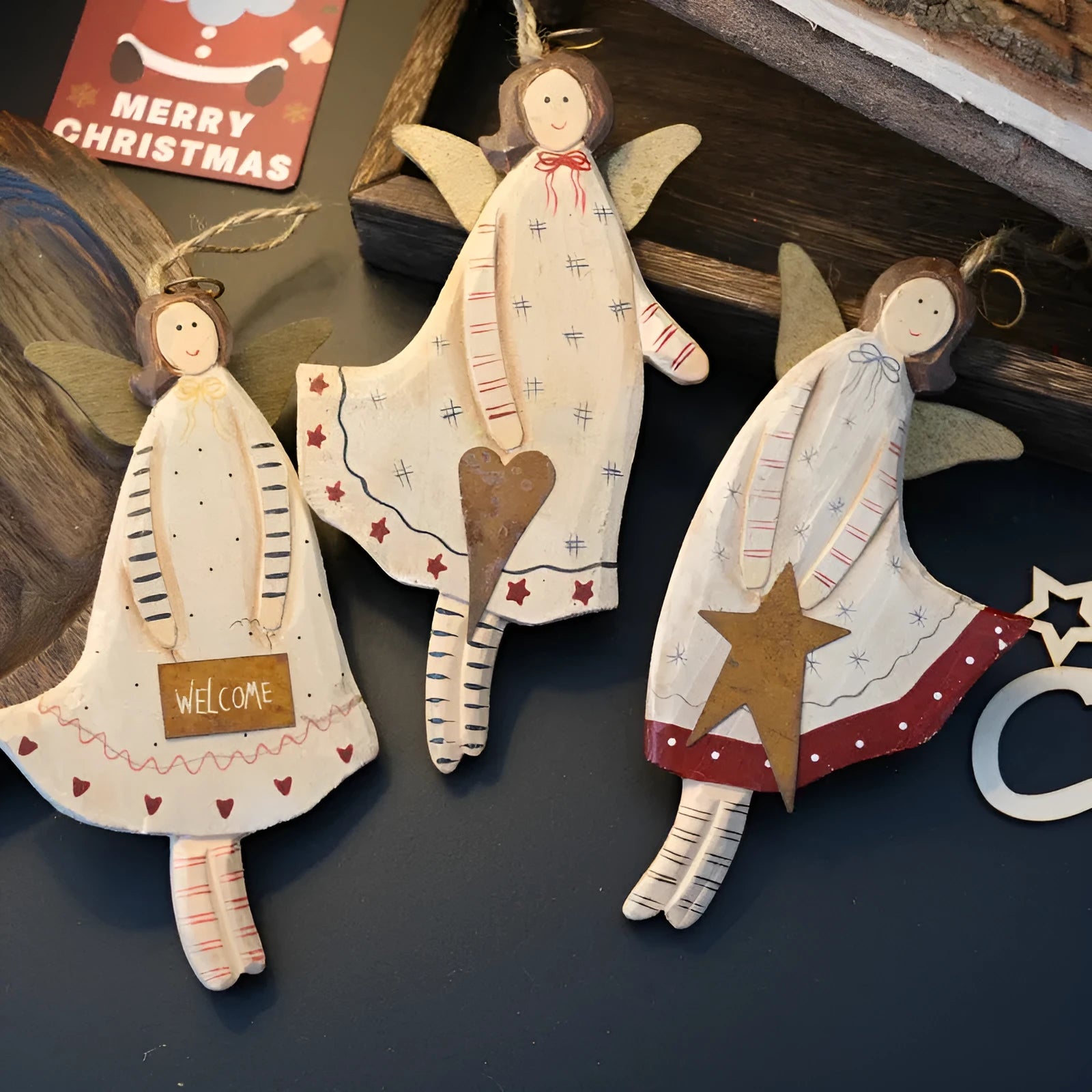 Hand-painted wooden heart-shaped door plate pendant with American country style decoration