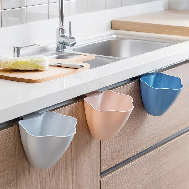 Cabinet kitchen trash can in PP plastic with Nordic colour options