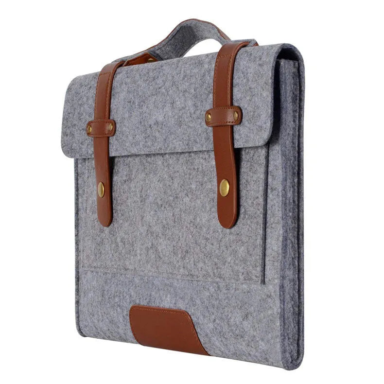 Simple felt laptop protective cover in dark grey for 13 inch computer