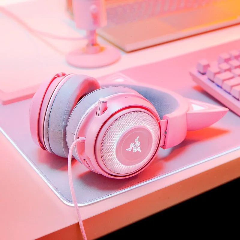 Pink glowing cat earphones USB wired headphones with illuminated cat ears on headband